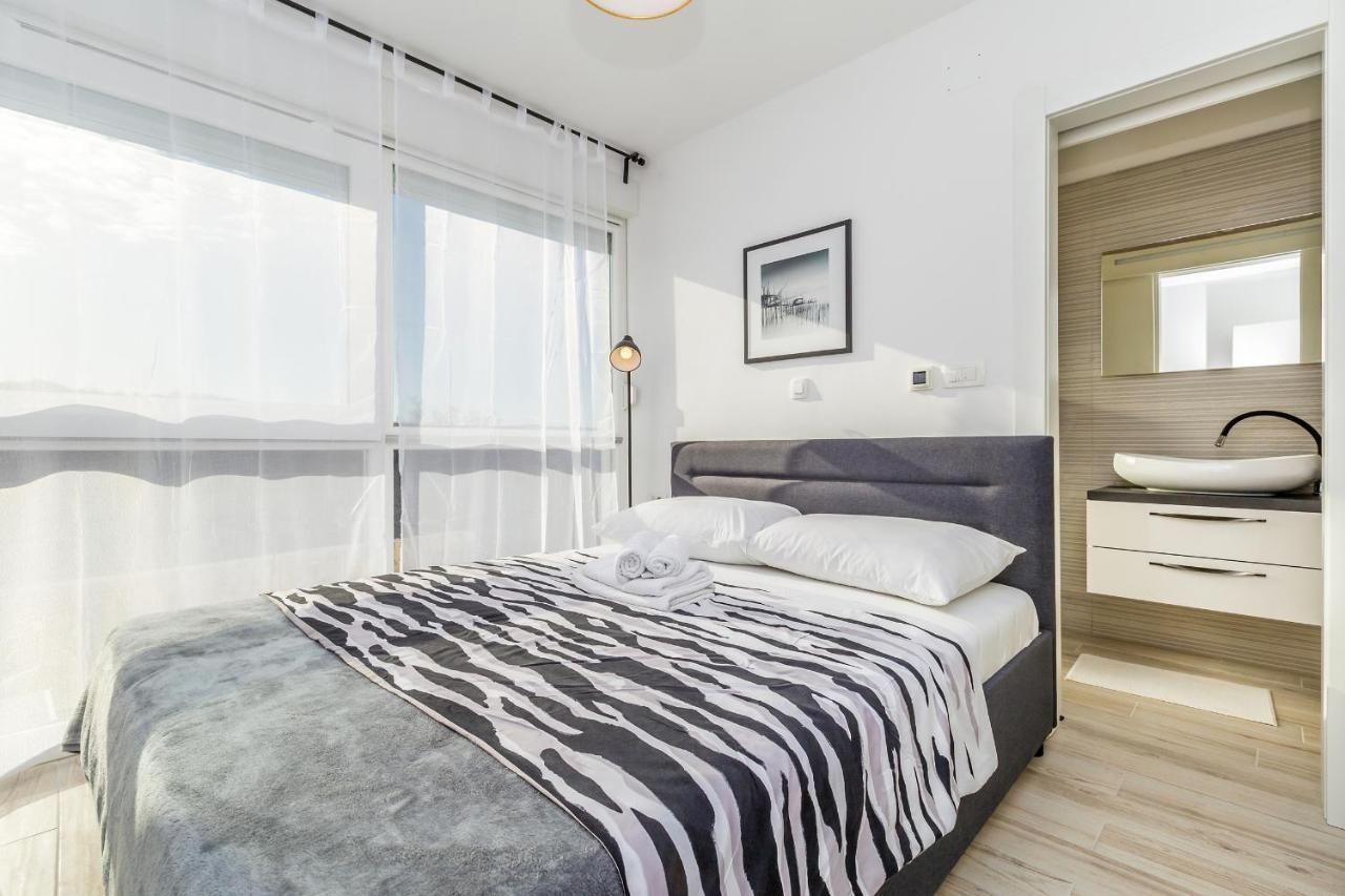 Solis Lacus Penthouse Njivice