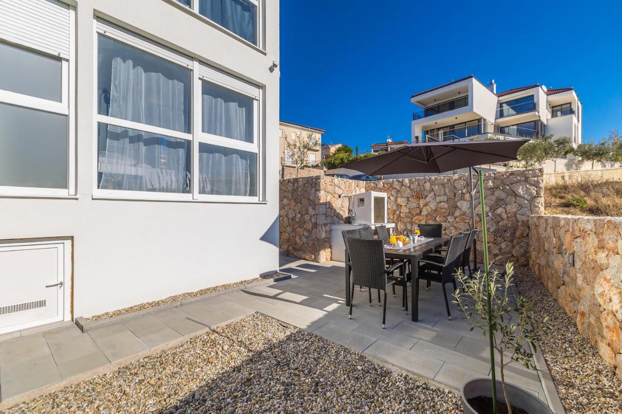 Solis Lacus Penthouse Njivice
