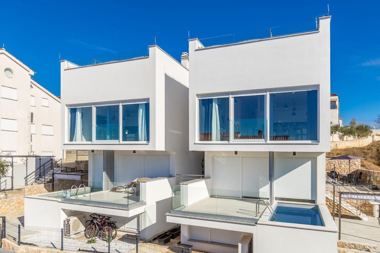 Solis Lacus Penthouse