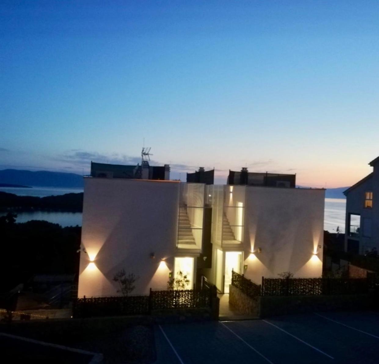 Apartment Solis Lacus Penthouse Njivice